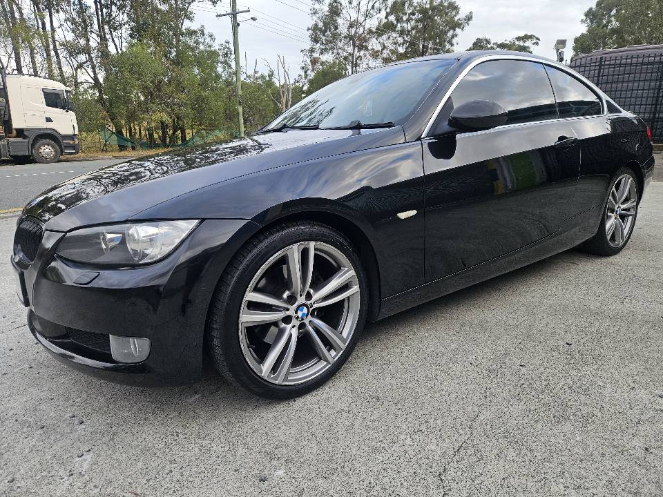2008 BMW 325i
