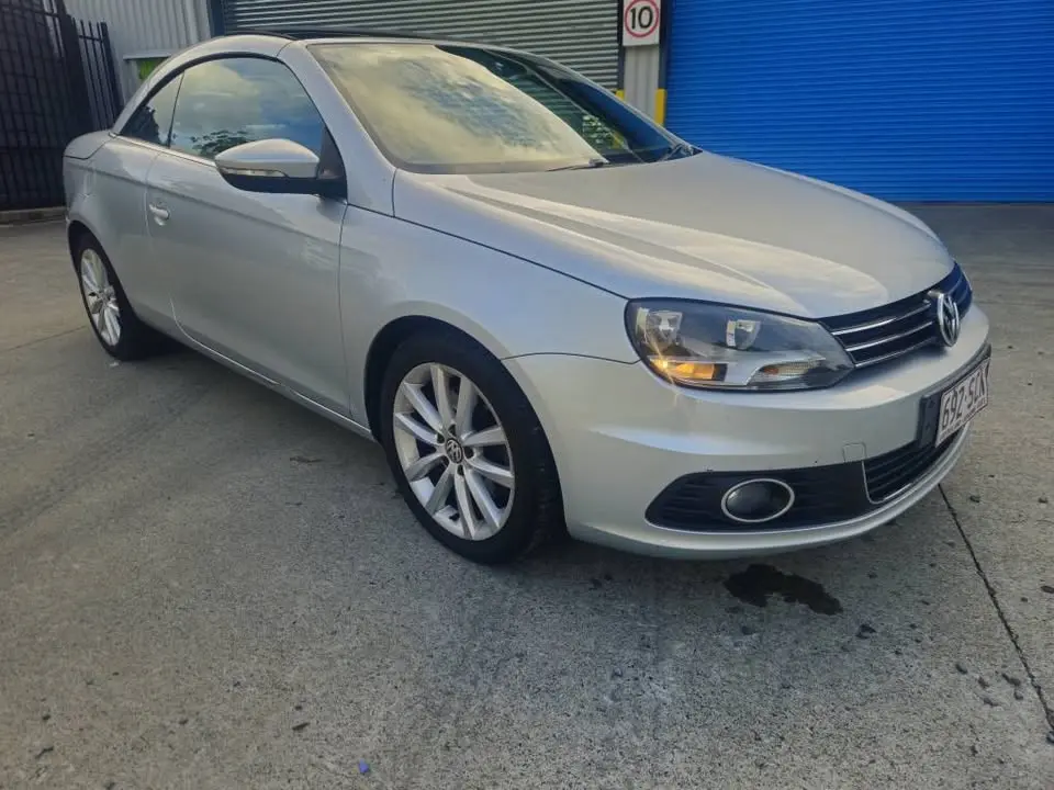 19-06-2026-2011-vw-eos-convertible-auto-002.webp