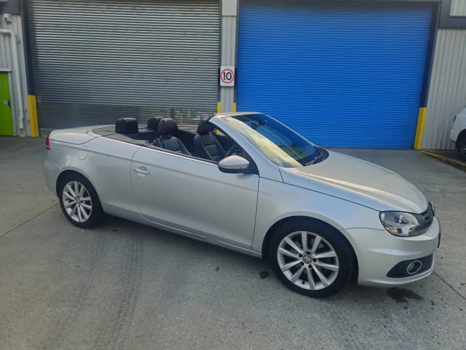 19-06-2026-2011-vw-eos-convertible-auto-007.webp