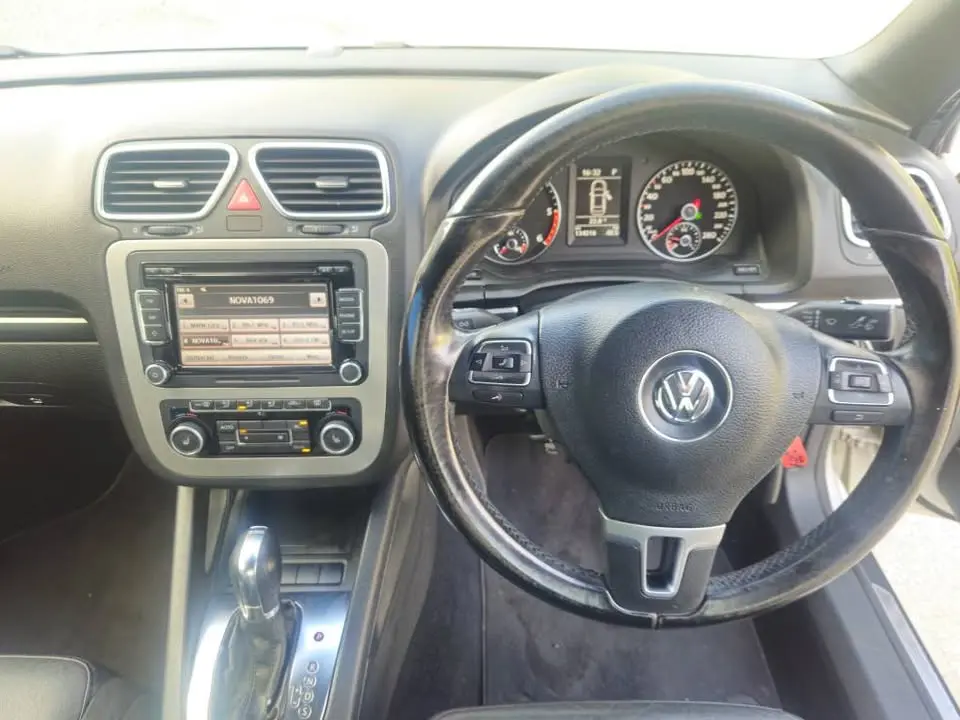 19-06-2026-2011-vw-eos-convertible-auto-012.webp