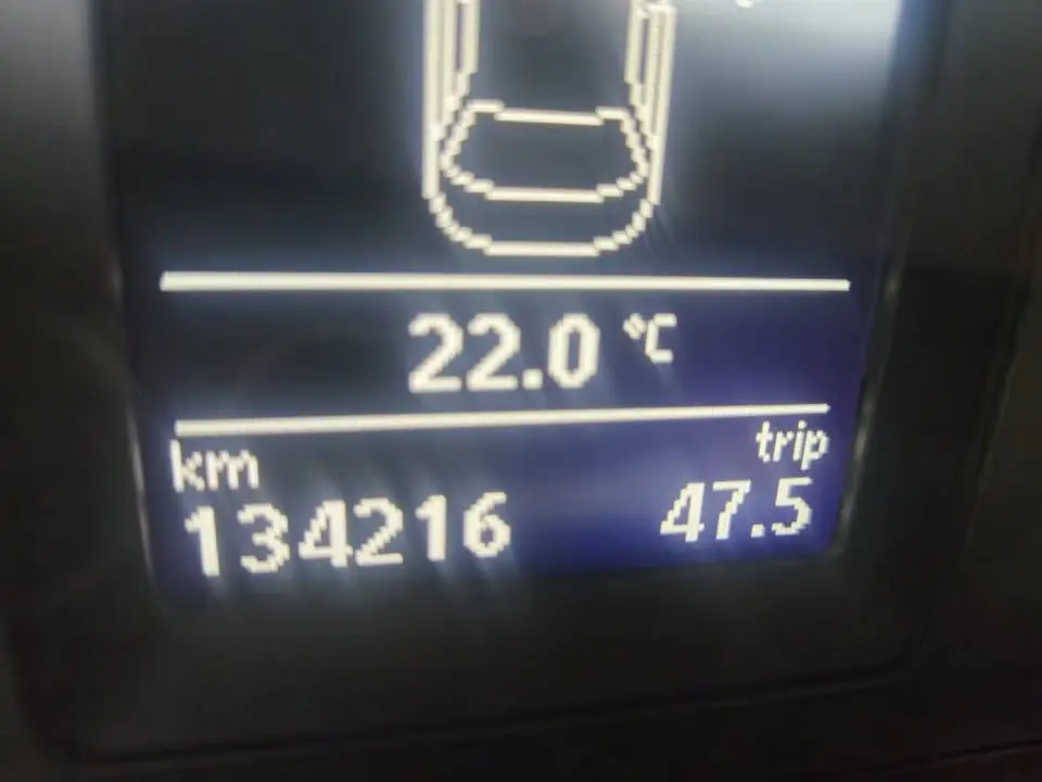 19-06-2026-2011-vw-eos-convertible-auto-016.webp