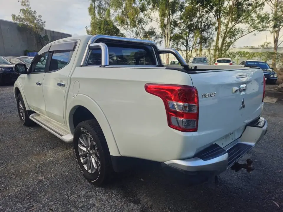 23-06-2026-2017-mitsubishi-triton-gls-manual-004.webp