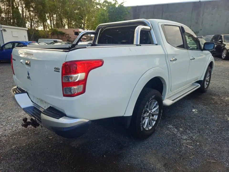 23-06-2026-2017-mitsubishi-triton-gls-manual-007.webp