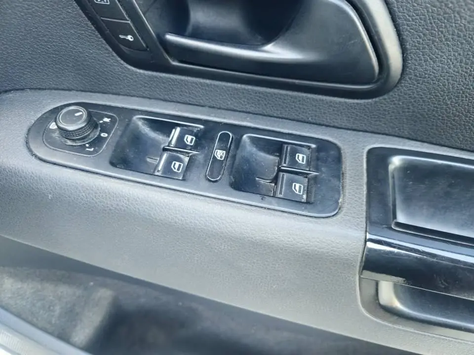 23-06-2026-2019-volkswagen-amarok-v6-012.webp