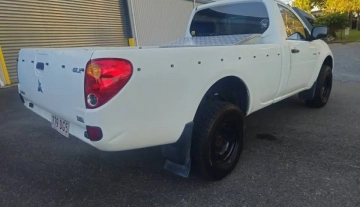 19-06-2026-2011-mitsubishi-triton-glx-highrider-4x2-004.webp