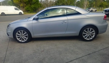 19-06-2026-2011-vw-eos-convertible-auto-009.webp