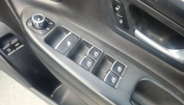 19-06-2026-2011-vw-eos-convertible-auto-015.webp