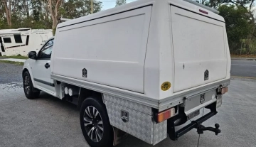 23-06-2026-isuzu-dmaz-traytop-005.webp