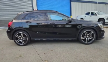 23-06-2026-mercedes-gla-250-auto-006.webp