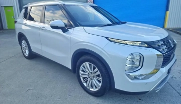 2022 Mitsubishi Outlander LS 4WD 7-Seater Automatic