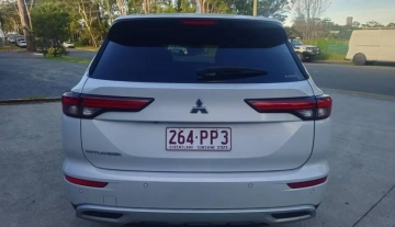 23-06-2026-mitsubishi-outlander-7seater-008.webp