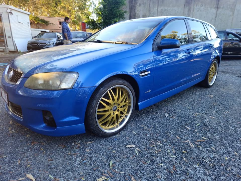 2012 VE Series 2  SV6 Sports Wagon